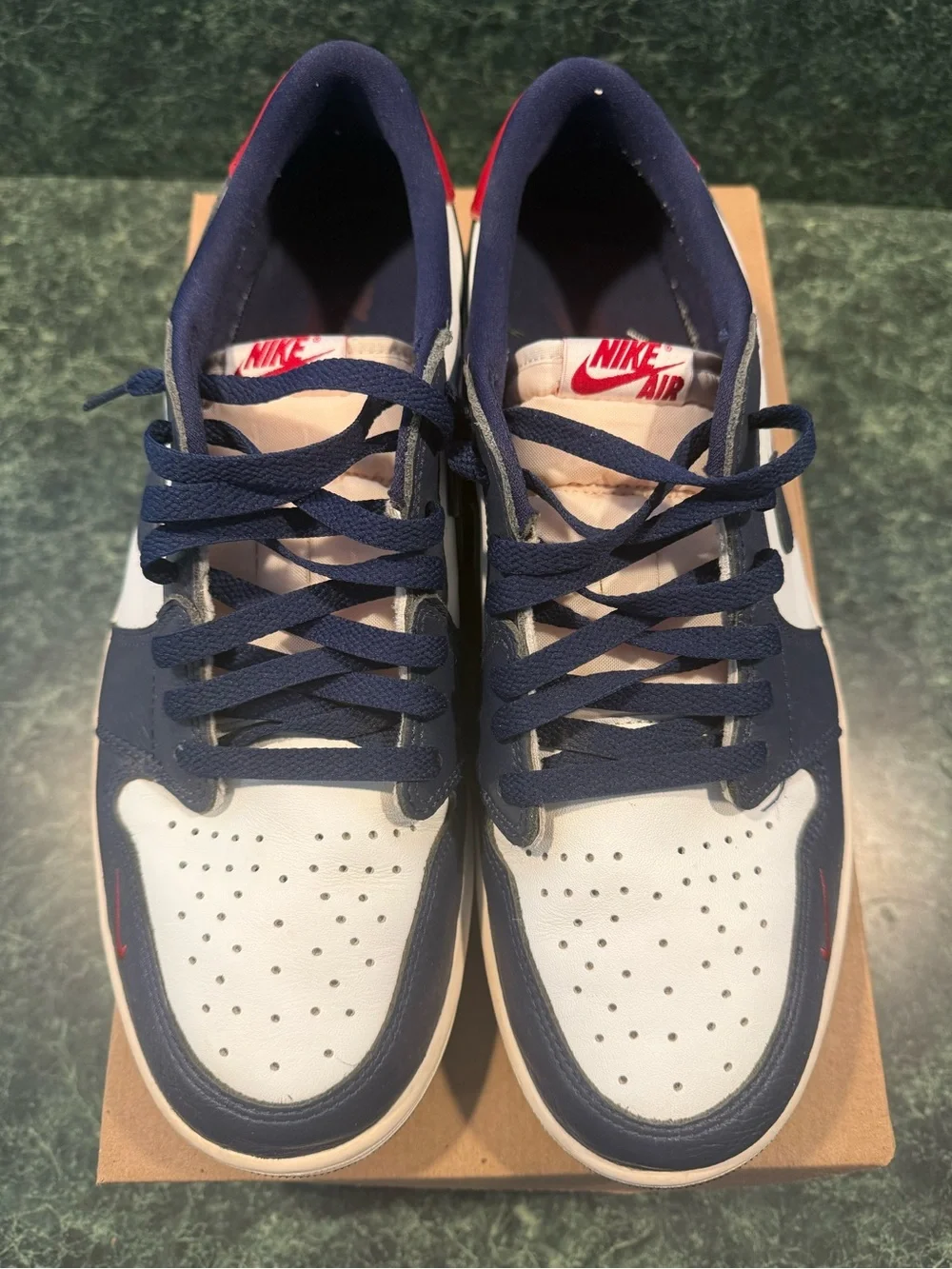 Jordan 1 Low Retro Low OG Howard University- Sneakers in Navy/White/Red